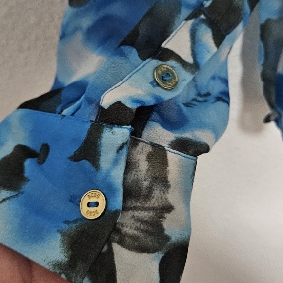 BCBGMAXAZRIA faux wrap style top size large - Picture 10 of 14